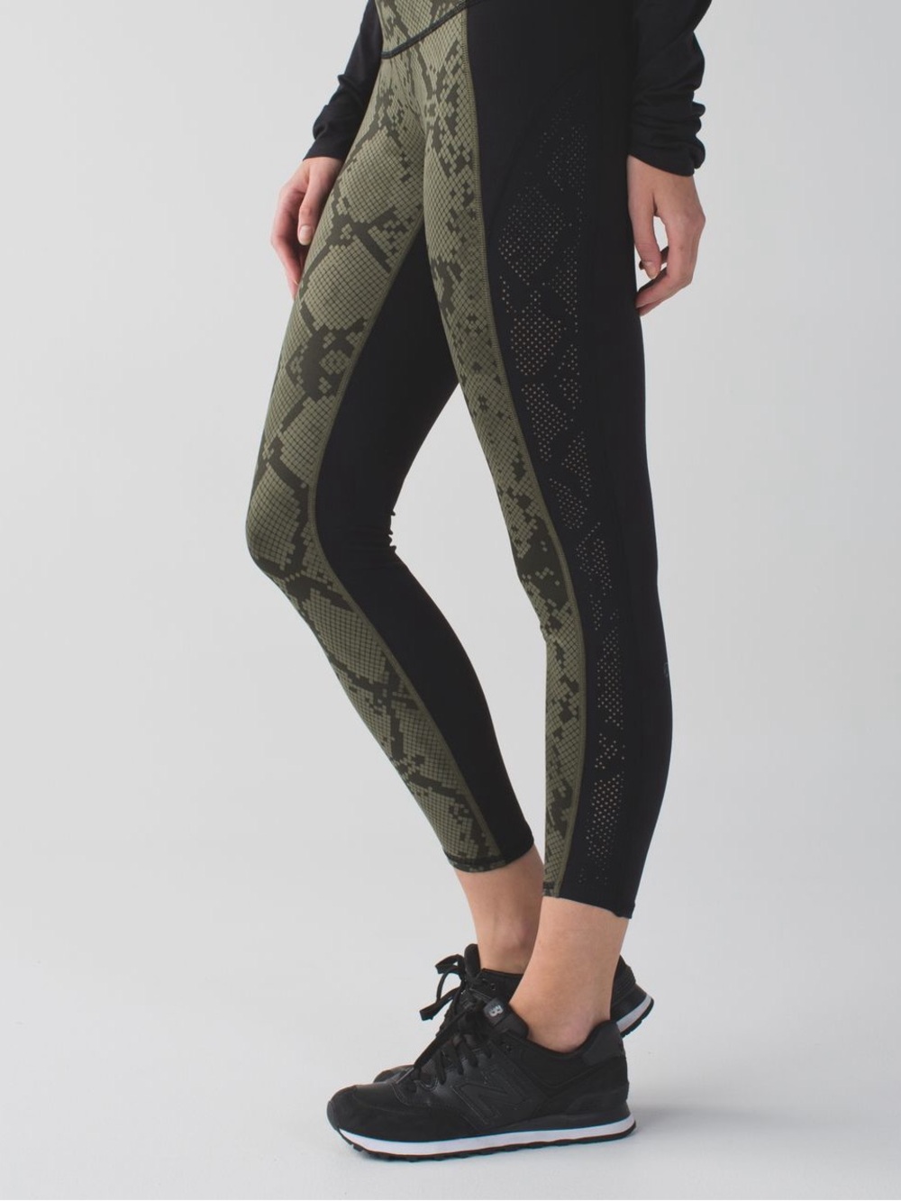 lululemon Beyond Boundaries Black and green snake print Leggings